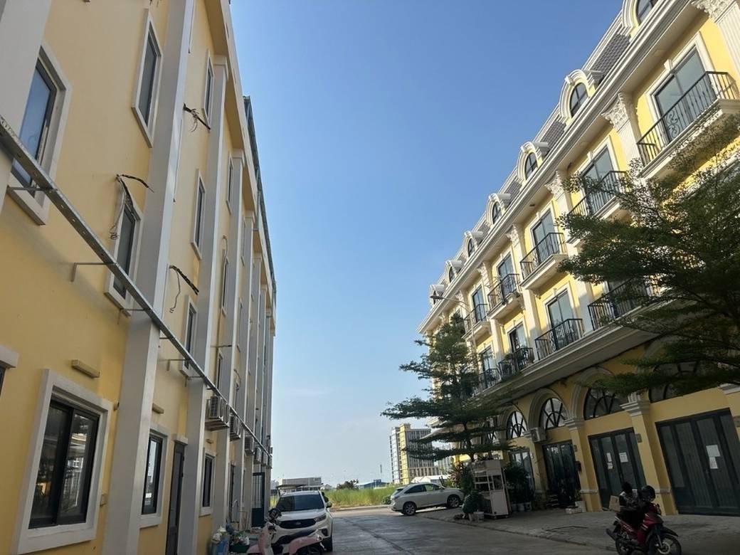 Chroy ChangvarHouse and lot出售，价格$290,000