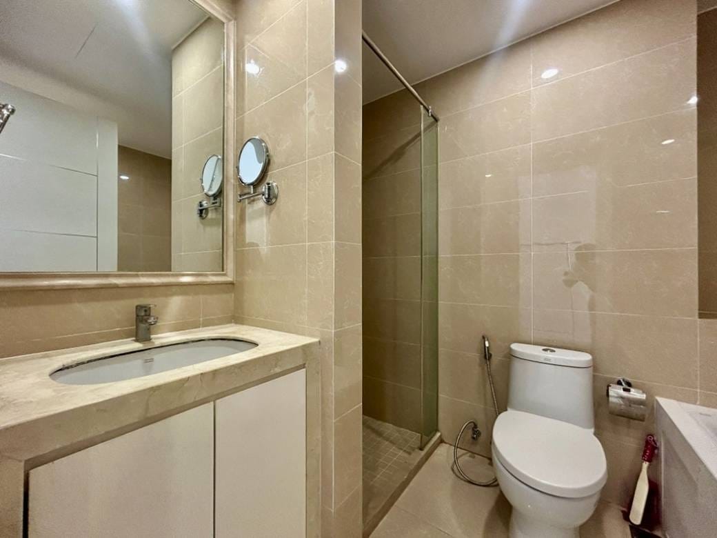 Tonle Bassac Condo For Sale & Rent in Tonle Bassac