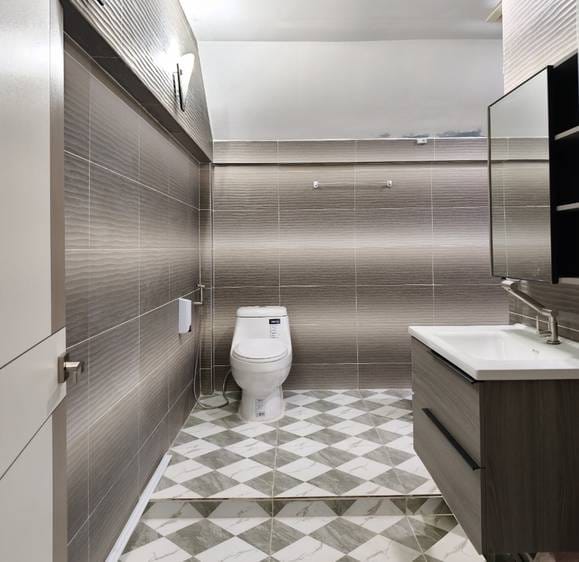 $550,000 Vila