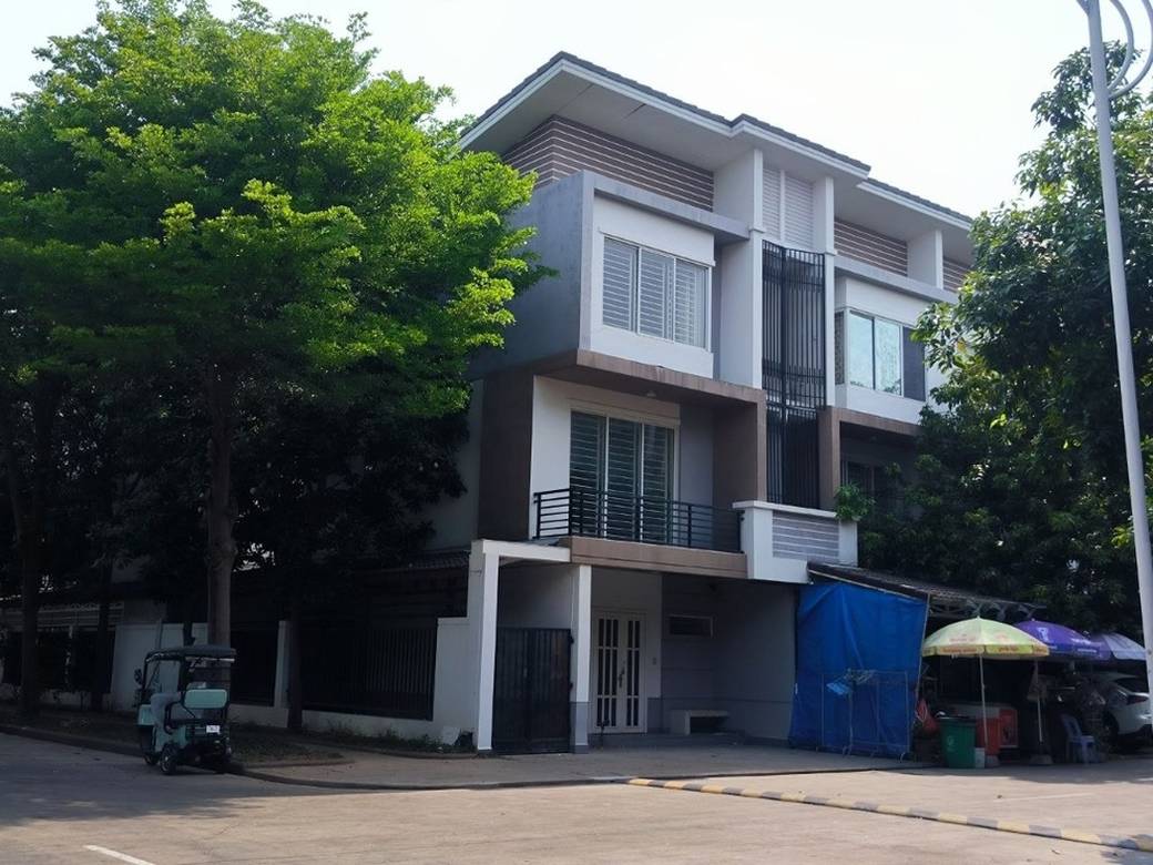 Borey Peng Huoth : The Star Platinum Mercurean II | $220,000 Řadový dům