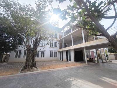 $1,000 Villa