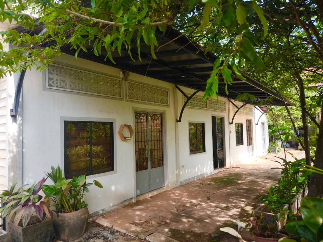 Furnished House and lot For Rent