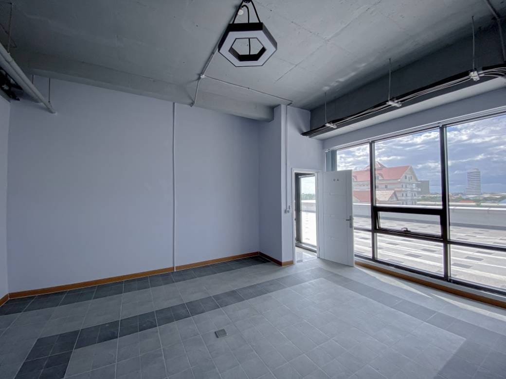 Bureaux À louer à Sen Sok $780