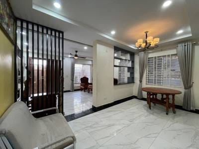 别墅For Sale & Rent，位于Nirouth分区, 铁桥头区, 金边
