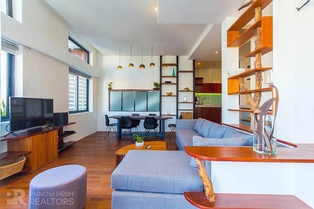 $1,300 Flat House