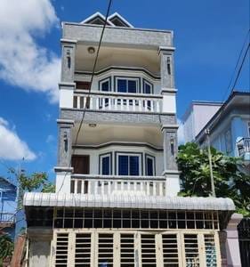 125平方米土地面积的House and lot出租