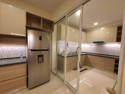 $1,800 Dvojvila