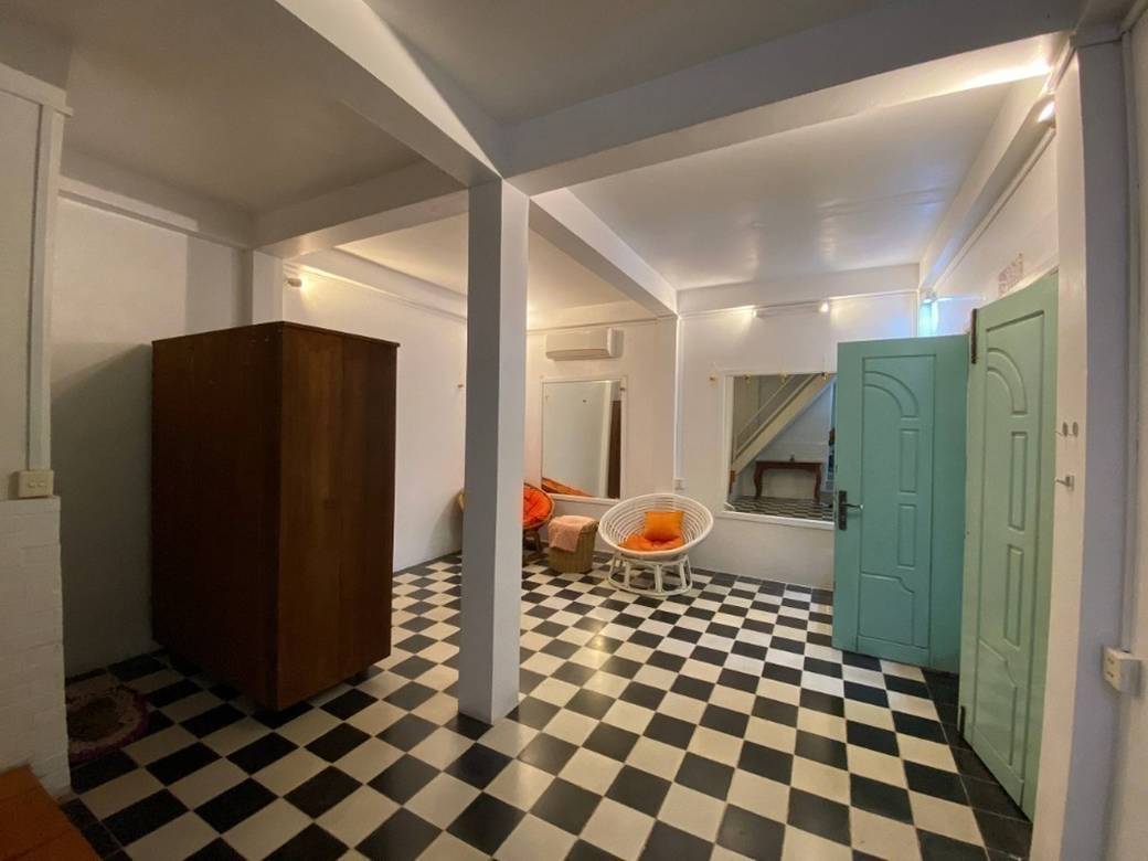 $400 Maison