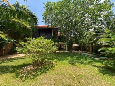 $1,300 Villa
