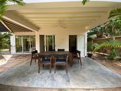 1,012 sqm Land Size Villa For Rent