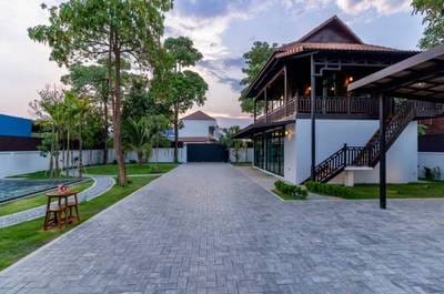 728 sqm Land Size Vila For Sale & Rent
