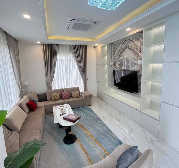 The ML Tiara | Willa Na wynajem o powierzchni mieszkalnej 49-405 m² w Ta Khmau