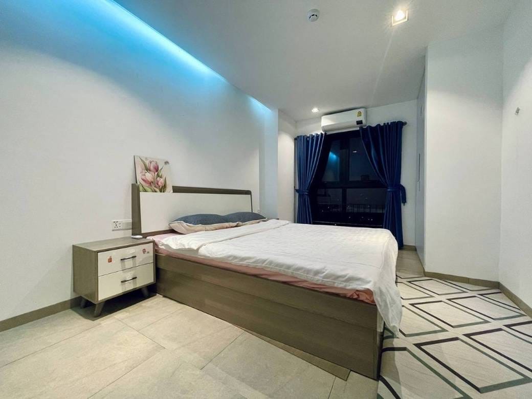 Urban Village Phase 1 | คอนโด ราคา $82,500