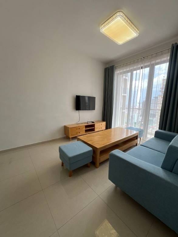 $400 Condo