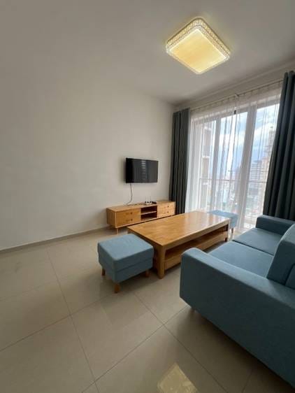 $400 Condo