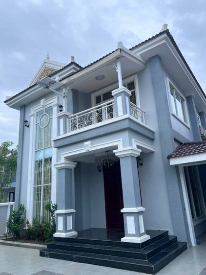 $185,000 Vila