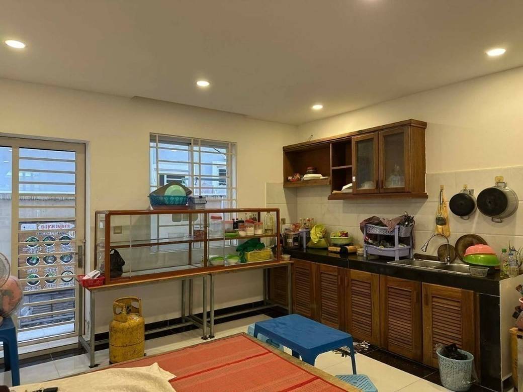House and lot สำหรับขาย พร้อมที่จอดรถ 1 คัน
