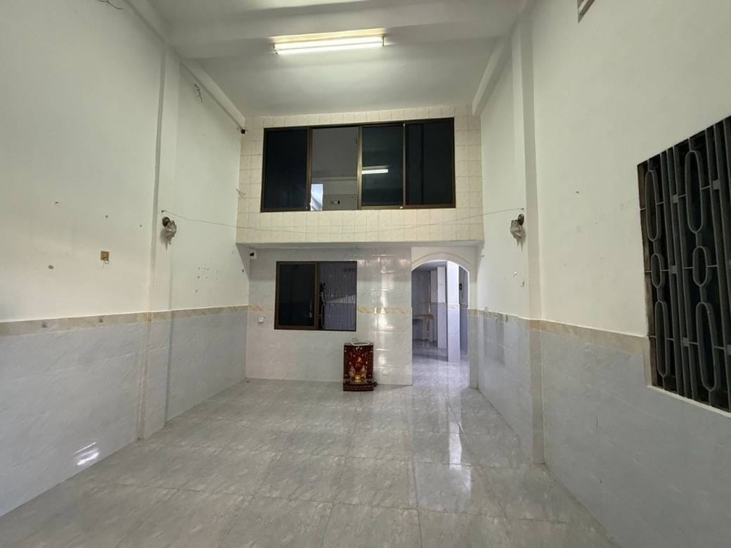 $600 Shophouse