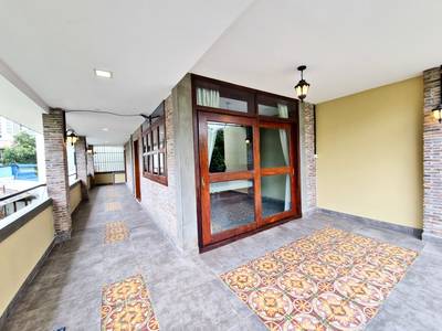 204 sqm Land Size Vila For Sale & Rent