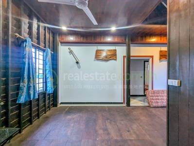 846 sqm Land Size House and lot For Sale
