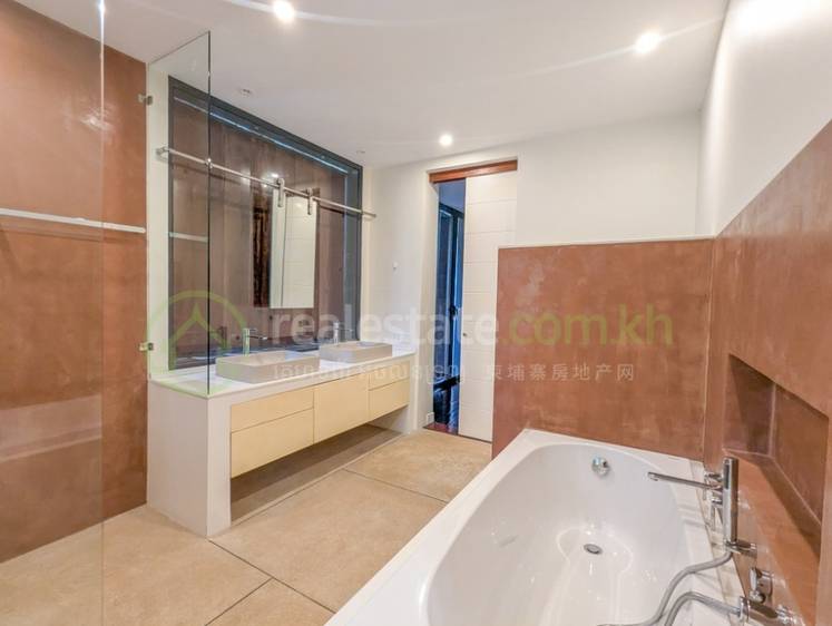 Vila K pronájmu in Siem Reap $3,000