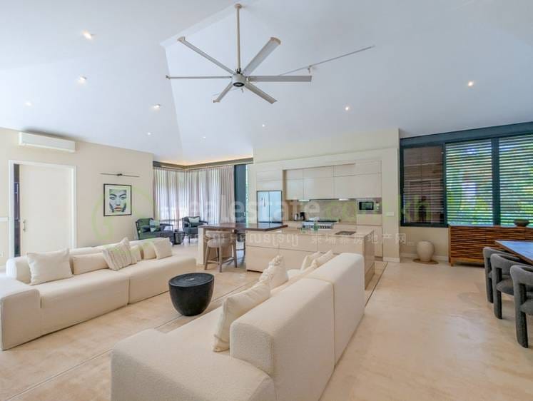 $3,000 Vila