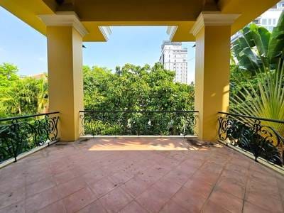 612 sqm Living Size Vila K pronájmu in Toul Kork