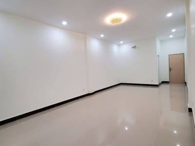 Maison-boutique À vendre à Kouk Roka, Prek Pnov, Phnom Penh