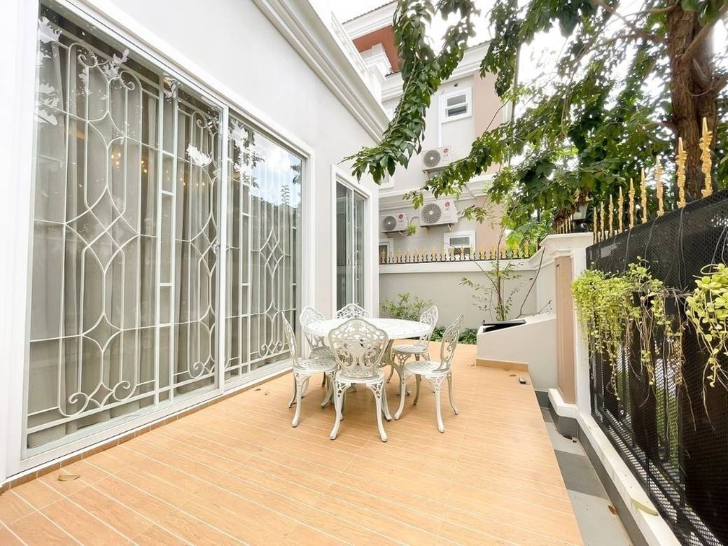 Borey Peng Huoth: The Star Platinum Eco Melody | $2,180,000 Vila