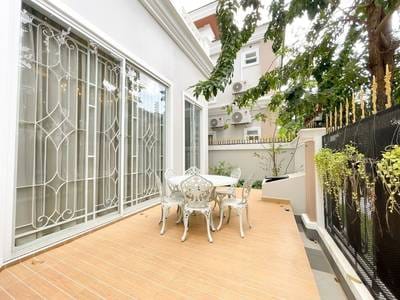 Borey Peng Huoth: The Star Platinum Eco Melody | $2,180,000 Vila