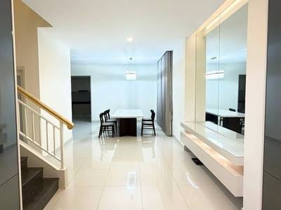 Borey Peng Huoth: The Star Platinum Eco Romance | Dvojvila K pronájmu with 2 Parking Space