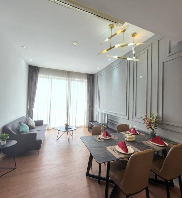 The Skyline Tower A | Zařízeno Condo For Sale & Rent