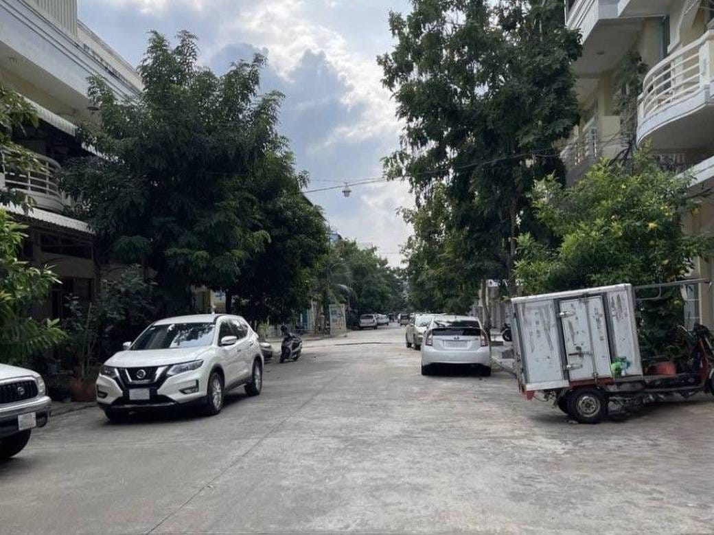 Link House For Sale in Kakab 1, Por Sen Chey, Phnom Penh