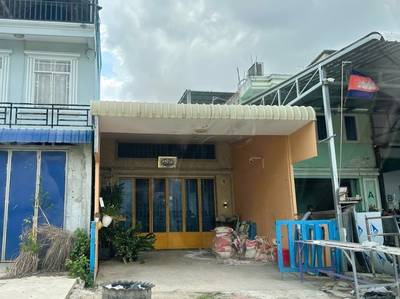 $60,000 Flat House