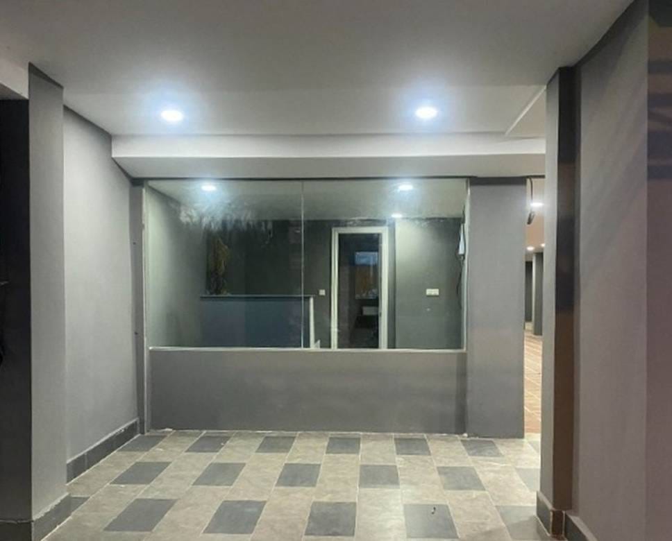 $3,700 建筑