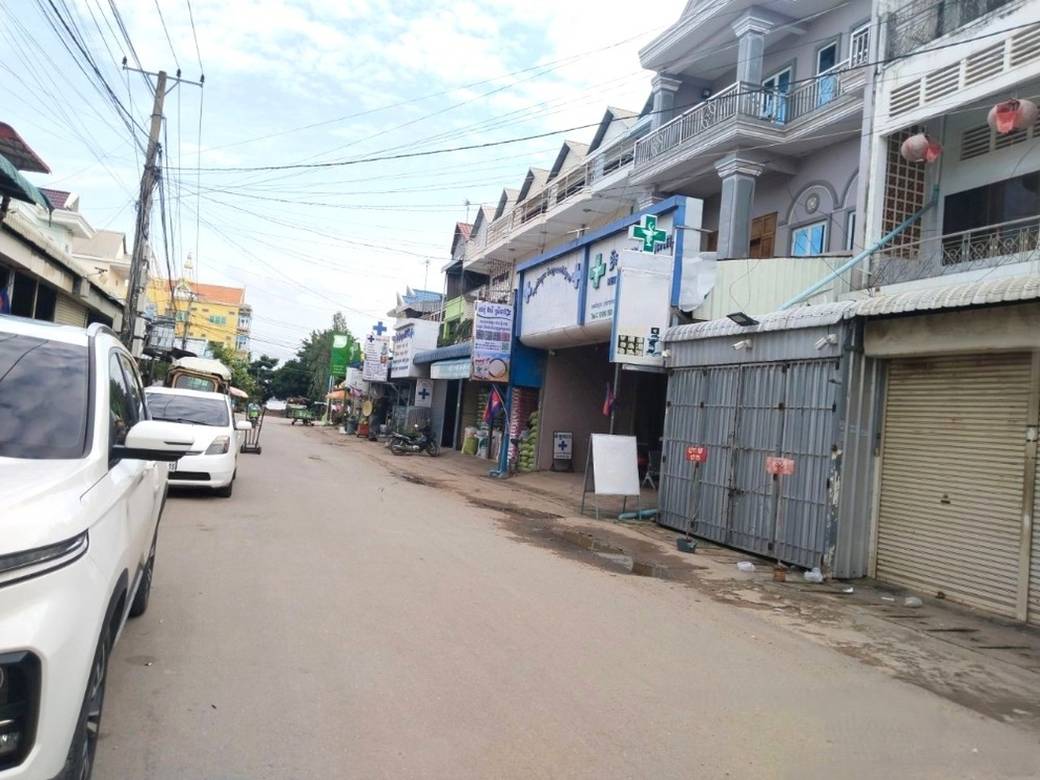 Řadový dům Na prodej in Roka Kong I, Mukh Kampul, Kandal