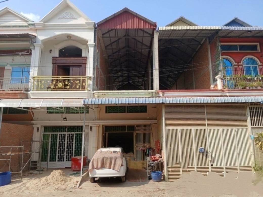 แฟลตเฮ้าส์ สำหรับขาย พื้นที่ใช้สอย 168 ตร.ม. ใน Por Sen Chey