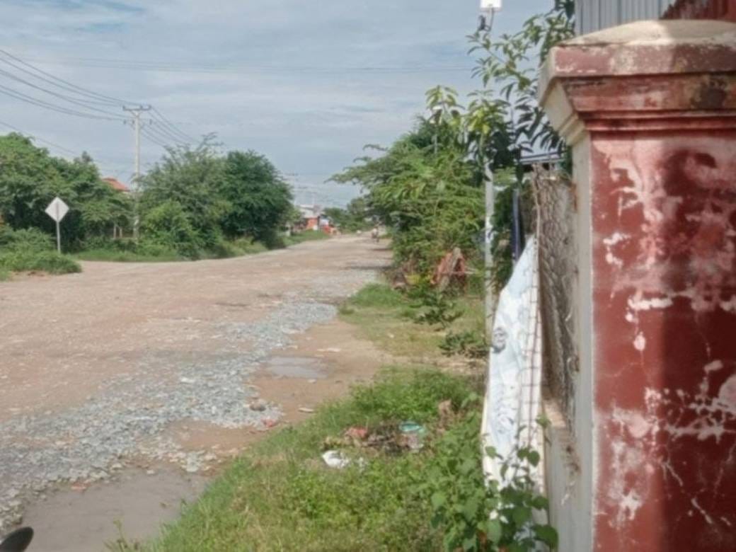 Kandal Stueng276平方米使用面积House and lot出售