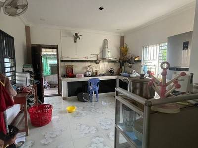 329 sqm Land Size House and lot Na prodej