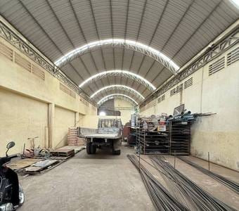 Entrepôt À vendre de 270 m² de terrain
