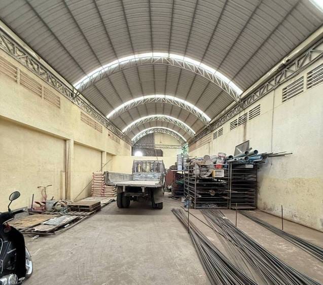 Entrepôt À vendre de 270 m² de terrain