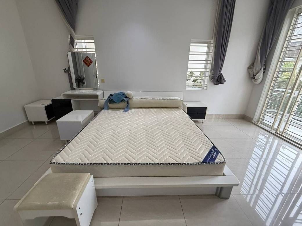 Vila For Sale & Rent in Ou Baek K'am, Sen Sok, Phnom Penh