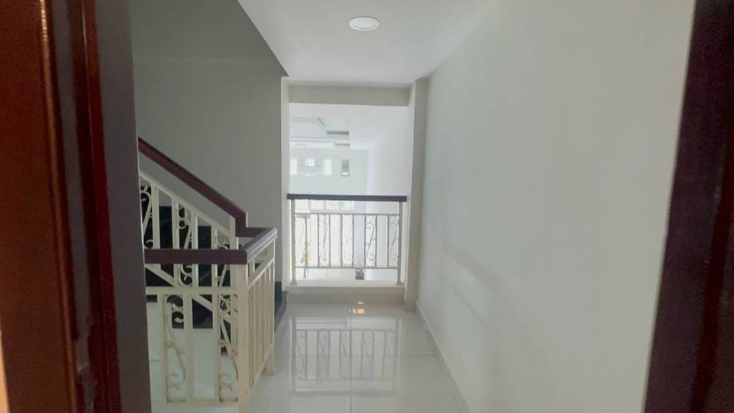 House and lot สำหรับเช่า ใน Chroy Changvar $500