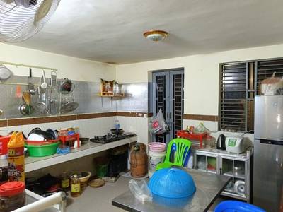 160 sqm Living Size Řadový dům Na prodej in Chbar Ampov