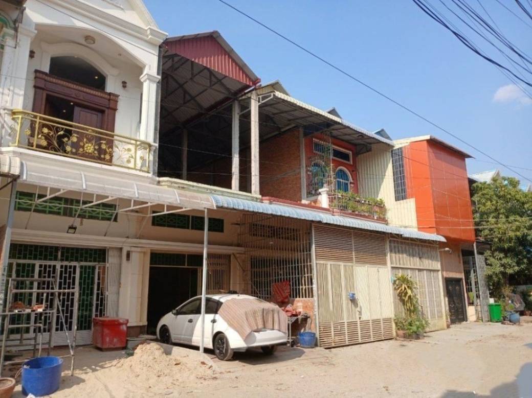 แฟลตเฮ้าส์ สำหรับขาย ขนาดที่ดิน 67.2 ตร.ม.