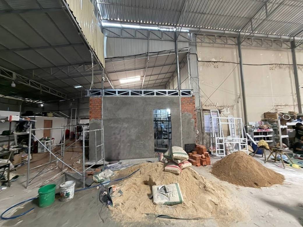 454 sqm Land Size Warehouse For Sale