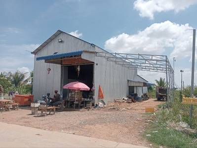 $148,000 Warehouse