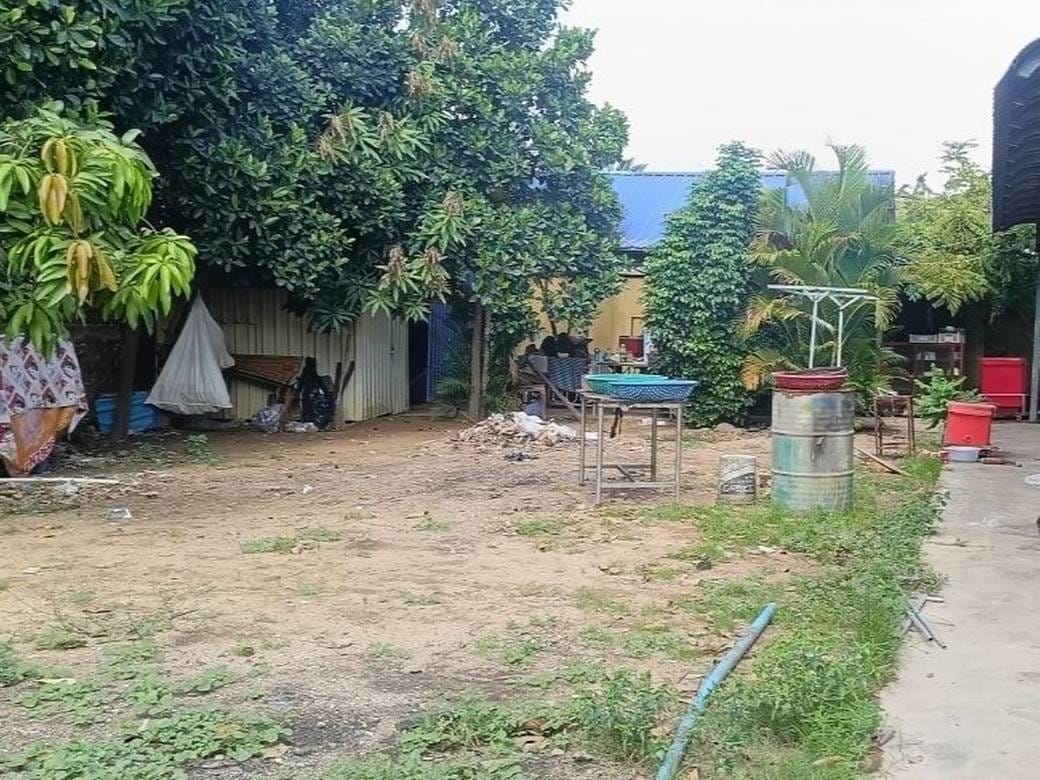 House and lot สำหรับขาย พื้นที่ใช้สอย 108 ตร.ม. ใน Ta Khmau