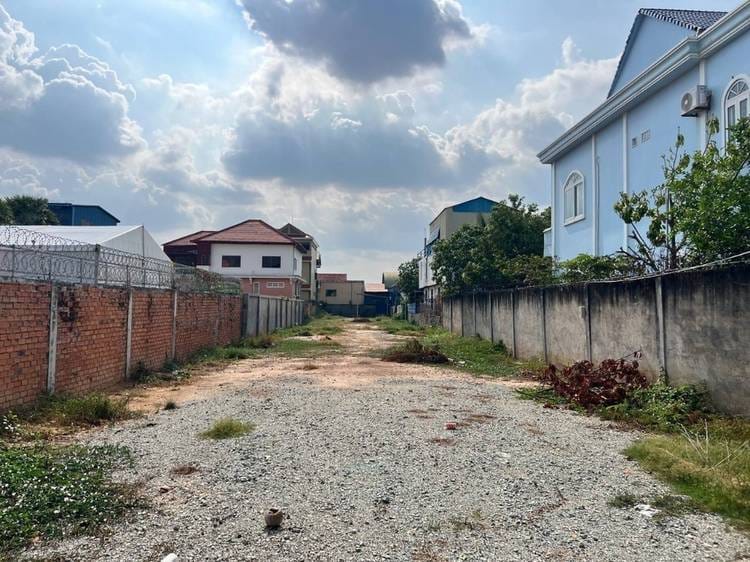 ที่ดิน For Sale & Rent ใน Kouk Khleang, Sen Sok, Phnom Penh