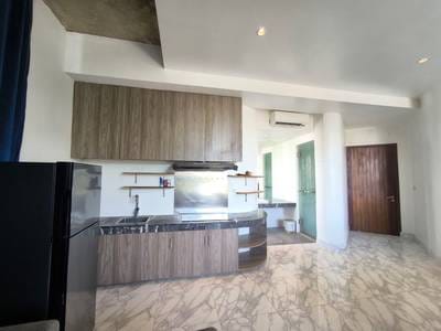 $320 Condo